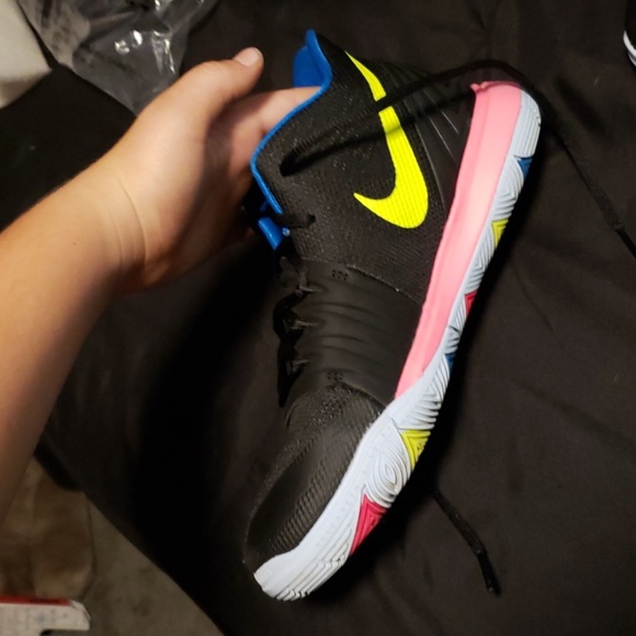 Kyrie 11s - Picture 3 of 4